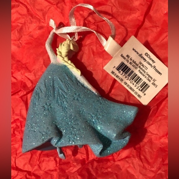 2 NWT Disney Hallmark Frozen Anna and Elsa Christmas tree ornaments - Picture 3 of 5